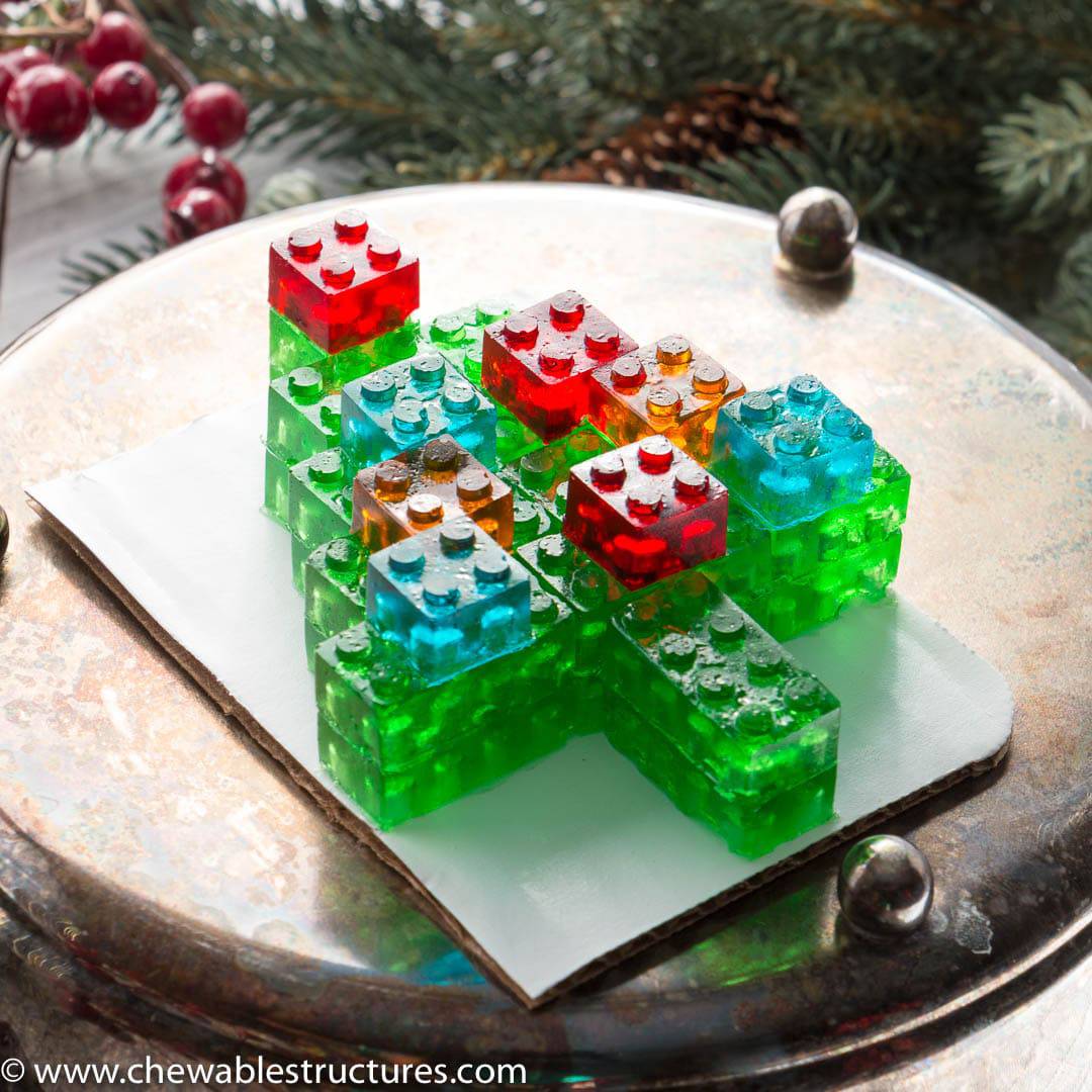 https://www.chewablestructures.com/wp-content/uploads/2017/12/Gummy-LEGO-Candy-Christmas-Tree_Chewable-Structures.jpg